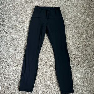 Lululemon leggings size 6